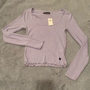 Light purple Abercrombie top !!